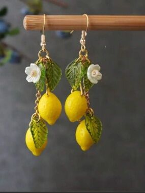 LEMON DROP EARRINGS